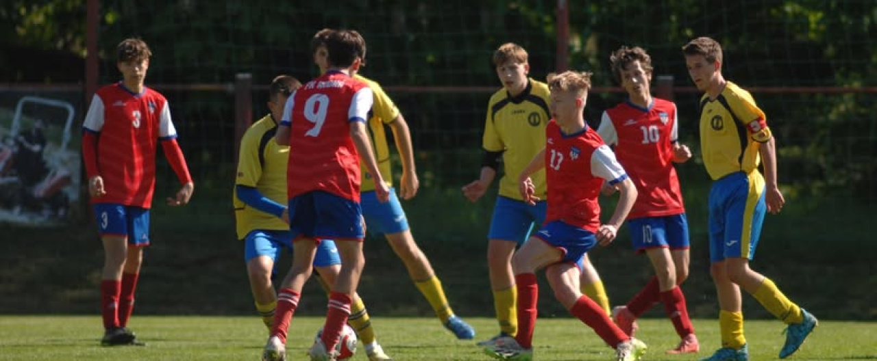 Dorostenci prohráli v Hostivici 0:2