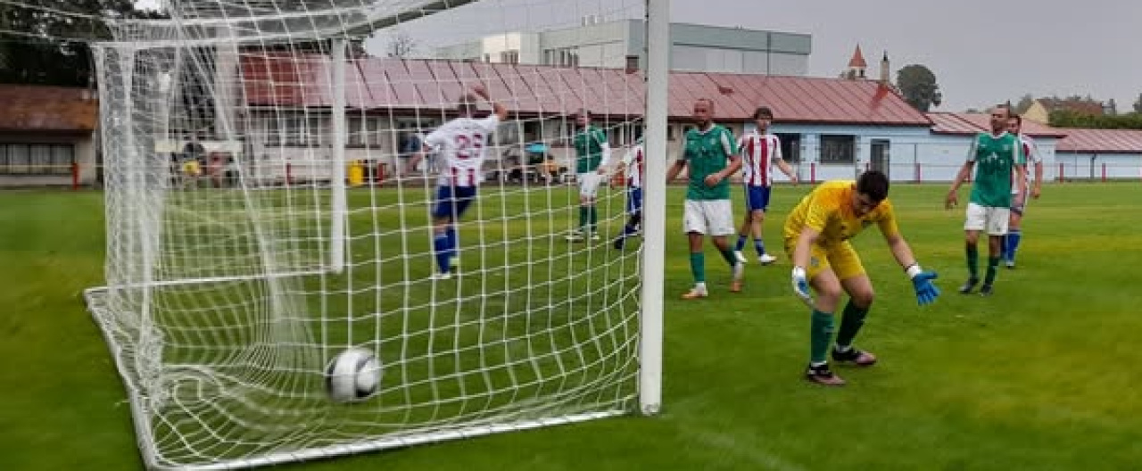 Áčko vstoupilo do sezóny nadějně, Lhotu porazilo 3:0