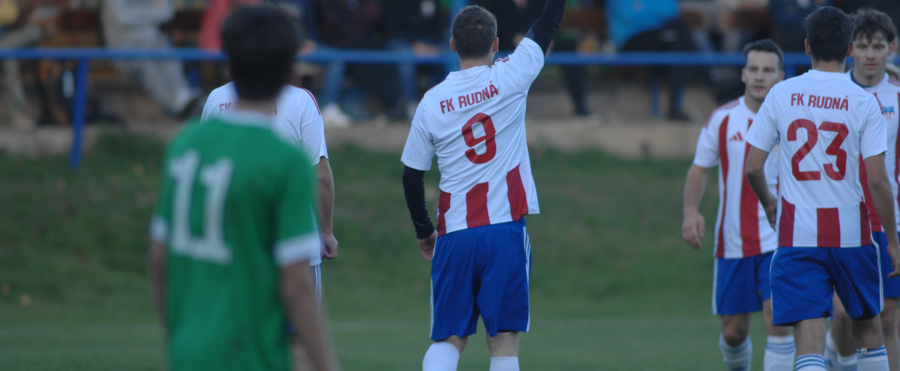 Áčko předvedlo v Nučicích dva poločasy jako den a noc, prohrálo 1:2