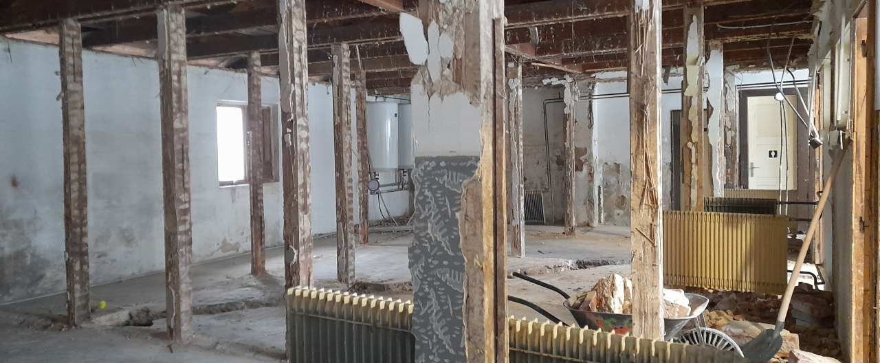 Rekonstrukce kabin v plném proudu! 