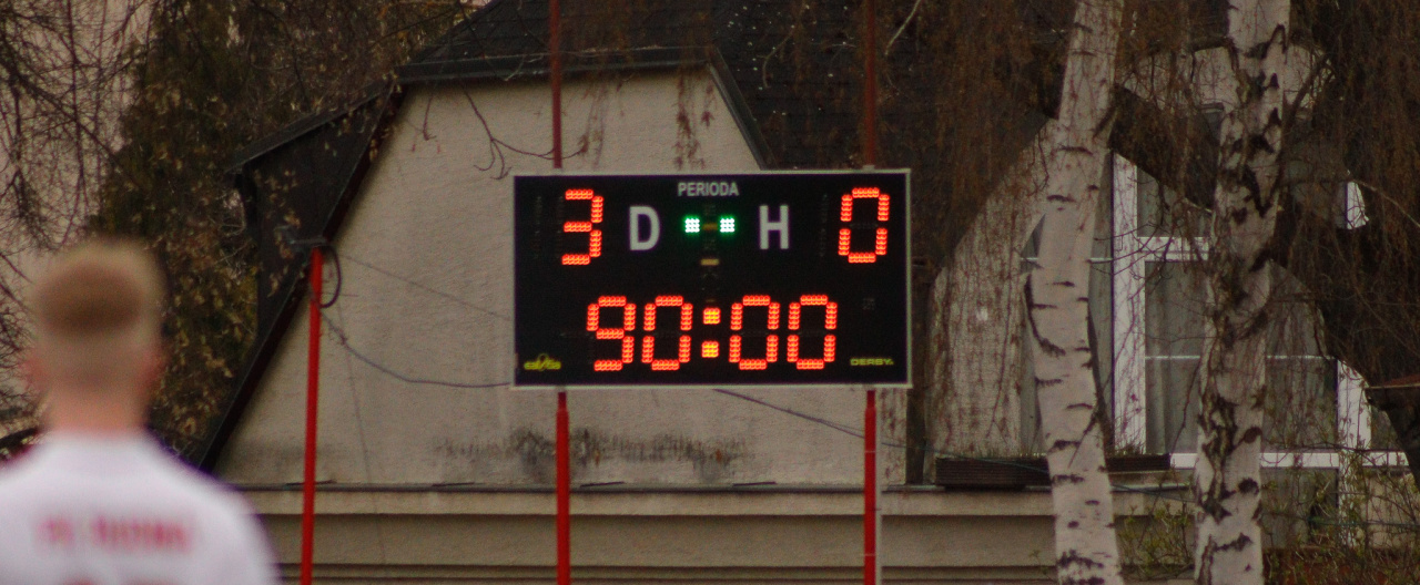 Áčko s zvládlo s přehledem roli favorita, Roztoky B porazilo 3:0