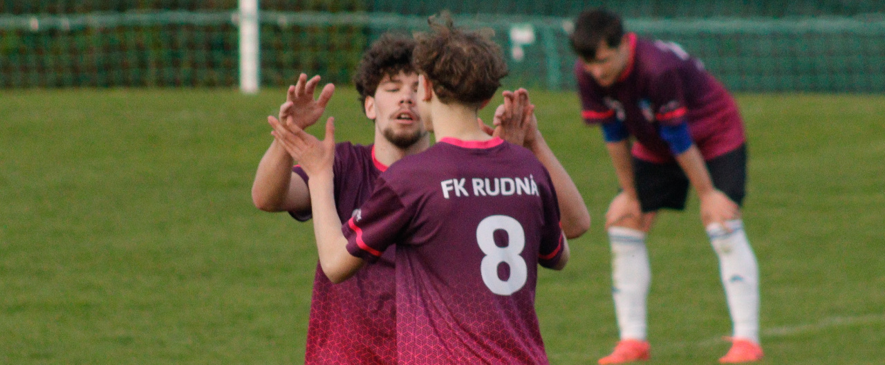 Áčko pokračuje v jízdě, ve Velkých Přílepech vyhrálo 2:0