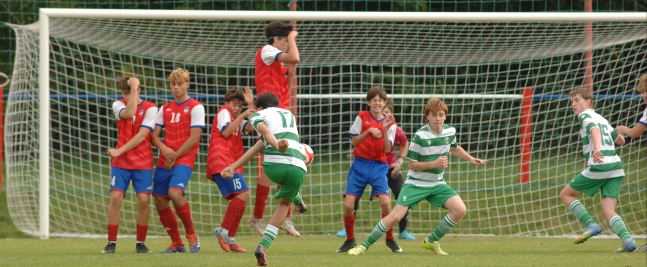 Dorostenci vedli už v 8. minutě 2:0, Felix Rufer vstřelil hattrick