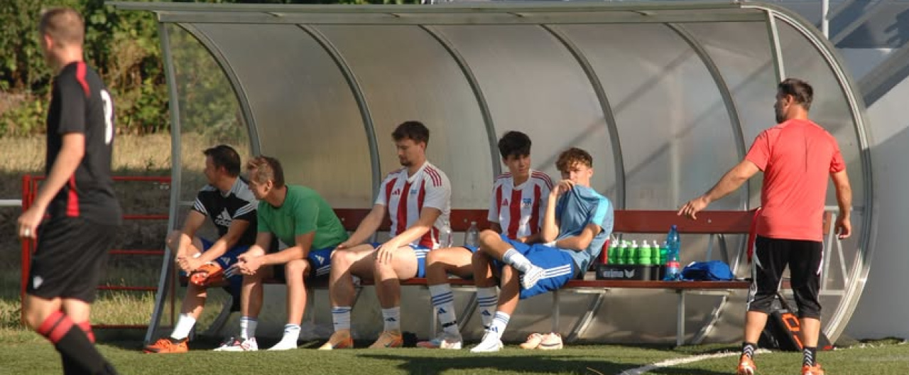Áčko vedlo 2:0, se Zbuzany přesto prohrálo 3:5. Jsme poslední